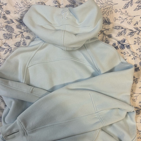 Lululemon scuba full zip size xs/s. Really pretty light blue color. - Picture 4 of 4